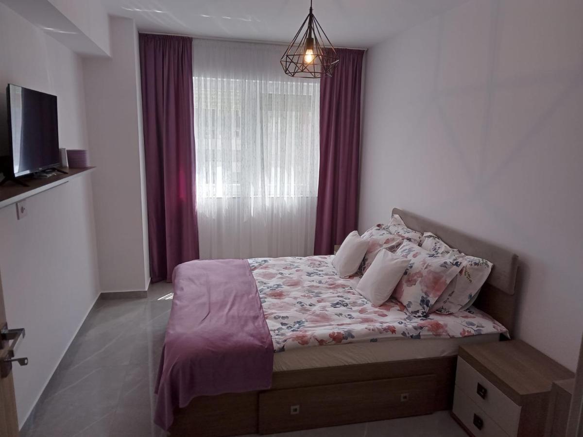 Apartament Gabriella'S Home Oradea Eksteriør billede