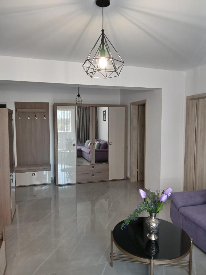 Apartament Gabriella'S Home Oradea Eksteriør billede
